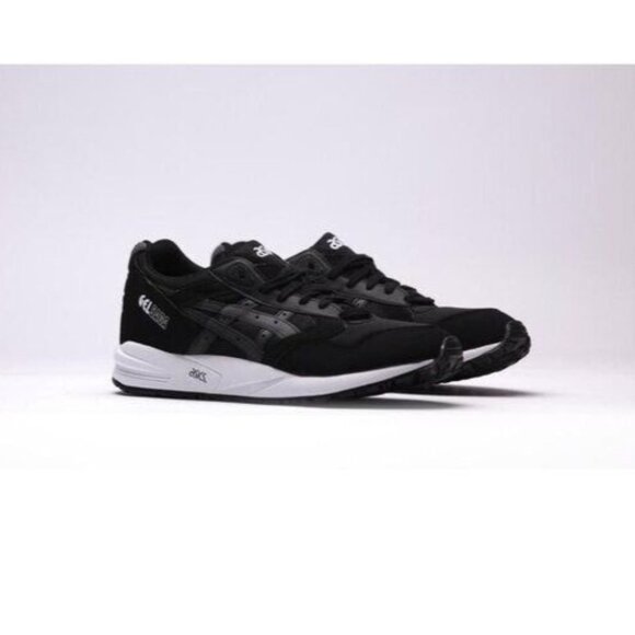 Asics Other - ASICS Mens Gelsaga Sneakers Size 6